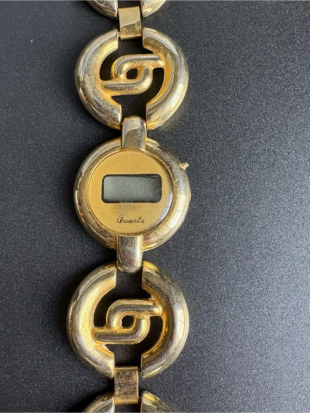 Women’s Vintage Retro Style Gold Link Digital Bracelet Watch